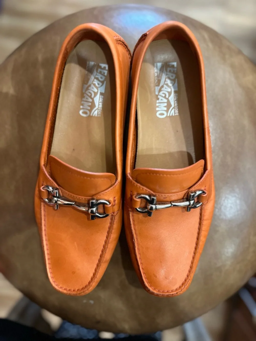 Salvatore Ferragamo Orange Leather Horse Bit Loafers/Drivers size 9.5 - Picture 3 of 9